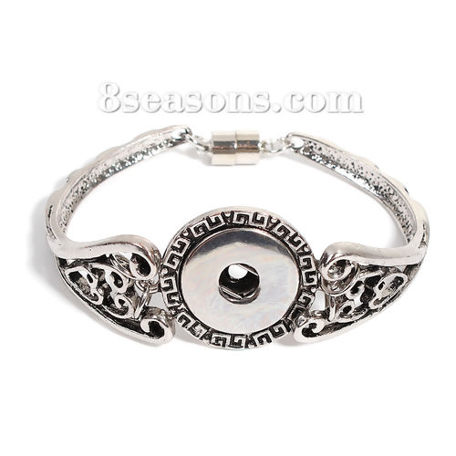 Picture of Snap Button Bangles Bracelets Fit 18mm/20mm Snap Buttons Antique Silver Color Heart Round 21cm(8 2/8") long, Hole Size: 6mm( 2/8"), 1 Piece