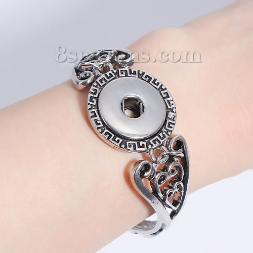 Picture of Snap Button Bangles Bracelets Fit 18mm/20mm Snap Buttons Antique Silver Color Heart Round 21cm(8 2/8") long, Hole Size: 6mm( 2/8"), 1 Piece