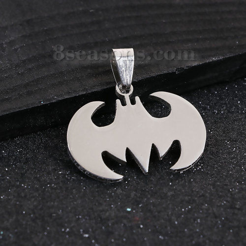 Picture of 304 Stainless Steel Pendants Halloween Bat Animal Silver Tone 31mm(1 2/8") x 29mm(1 1/8"), 2 PCs