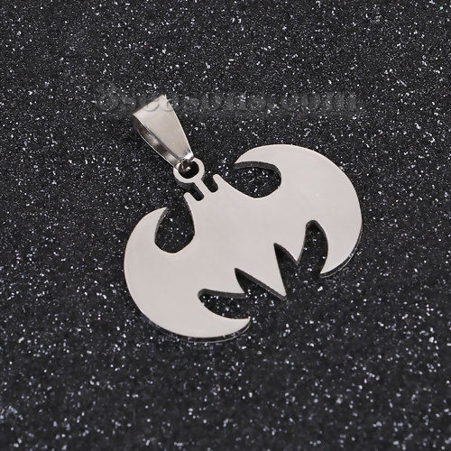 Picture of 304 Stainless Steel Pendants Halloween Bat Animal Silver Tone 31mm(1 2/8") x 29mm(1 1/8"), 2 PCs