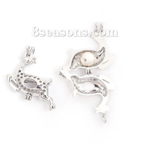 Bild von Zinklegierung 3D Wunsch Perlenkäfig Schmuck Anhänger Weihnachten Rentier Silberfarbe Zum Öffnen (für 8mm Perlen） 34mm x 31mm, 2 Stück