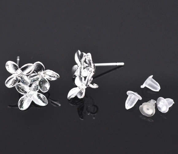 Picture of 10 PCs Brass Ear Post Stud Earrings Silver Plated Flower With Loop 15mm x 14mm, Post/ Wire Size: 0.7mm(21 gauge)
