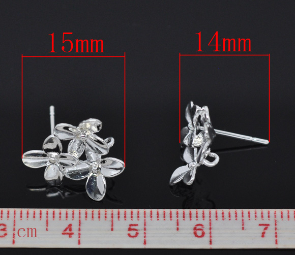 Picture of 10 PCs Brass Ear Post Stud Earrings Silver Plated Flower With Loop 15mm x 14mm, Post/ Wire Size: 0.7mm(21 gauge)