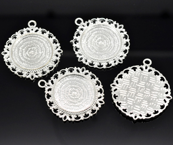 Picture of Zinc Based Alloy Cabochon Setting Pendants Round Disc Silver Plated (Fits 25.3mm Dia) 4.4cm x 4cm, 5 PCs