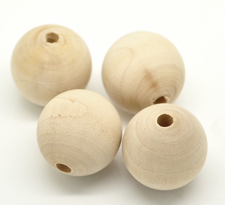 Image de 20 Perles en bois rond nature 30mm Dia.
