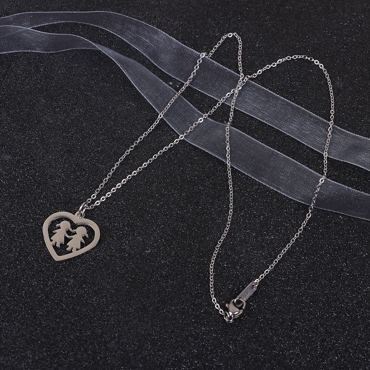 Picture of 316 Stainless Steel Necklace Silver Tone Heart Girl 47.5cm(18 6/8") long, 1 Piece”