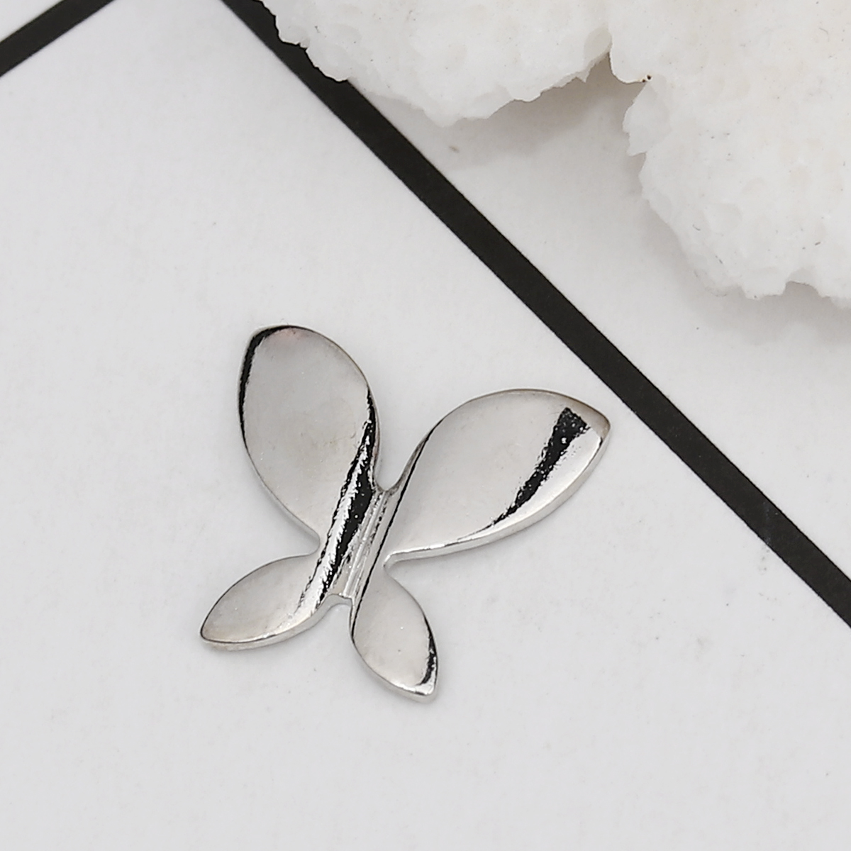 Imagen de Brass Embellishments Silver Tone Butterfly Animal 11mm( 3/8") x 10mm( 3/8"), 30 PCs