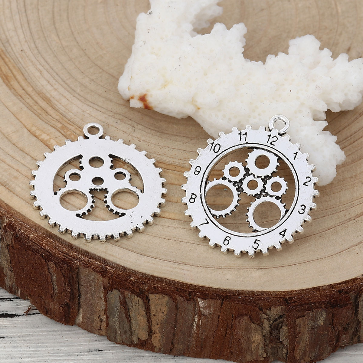 Picture of Zinc Based Alloy Charms Gear Antique Silver Color Number 28mm(1 1/8") x 25mm(1"), 30 PCs