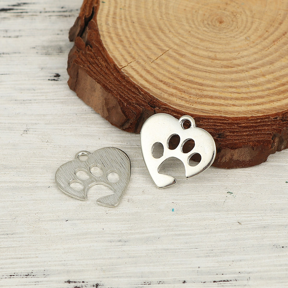 Picture of Zinc Based Alloy Charms Dog's Paw Silver Tone Heart 20mm( 6/8") x 19mm( 6/8"), 20 PCs