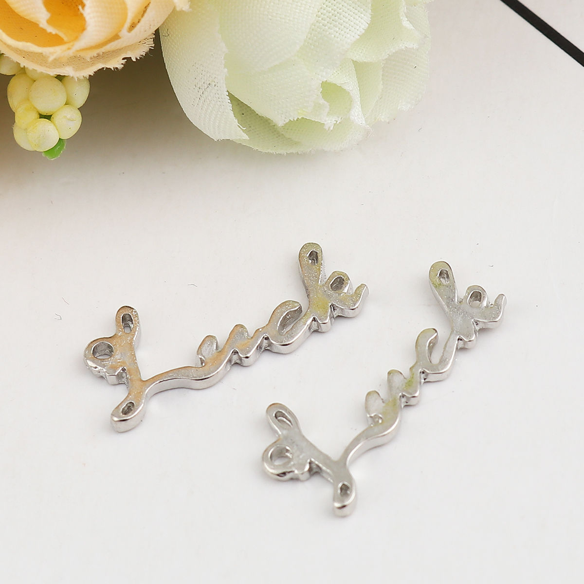 Picture of Zinc Based Alloy Connectors Antique Silver Color Message " LUCK " 22mm x 10mm, 50 PCs