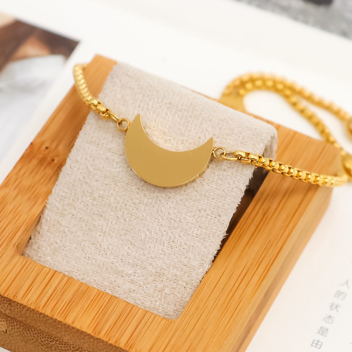 Изображение 316 Нержавеющая сталь Регулируемая Боло Слайдер / Слайд-браслет Позолоченный Луна половина 28см Длина, 1 ШТ