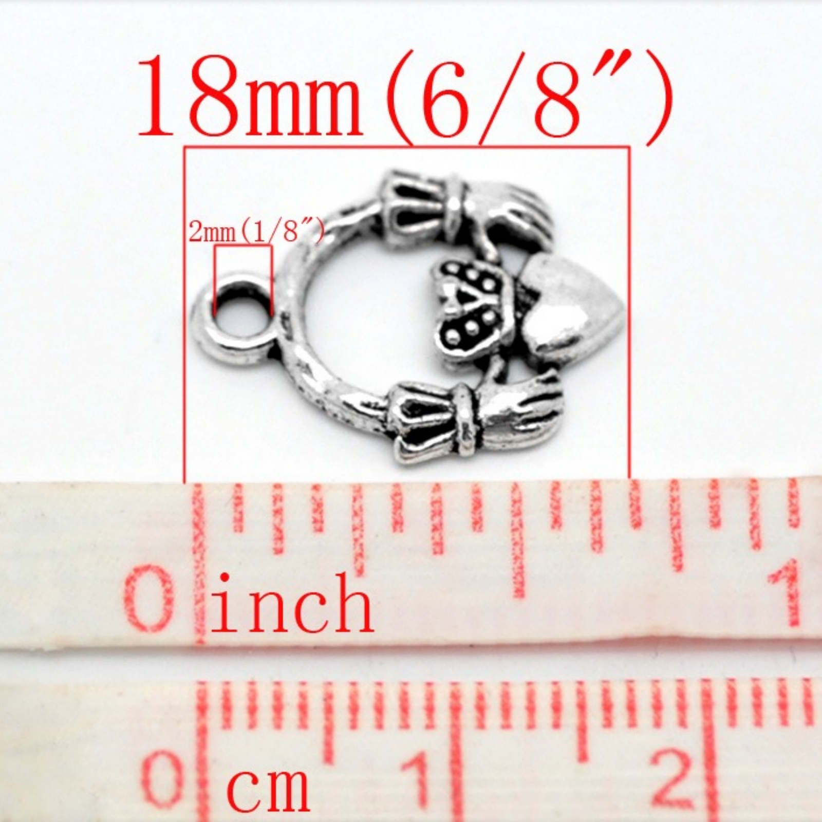 Image de 30 Pendentifs breloque Claddagh coeur dans les mains 18x14mm