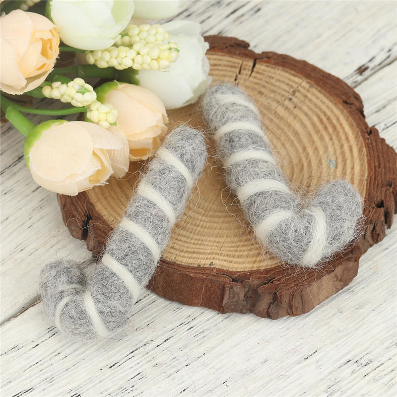 Picture of Wool For DIY & Craft Pink Christmas Candy Cane 5.2cm x 2.7cm, 2 PCs