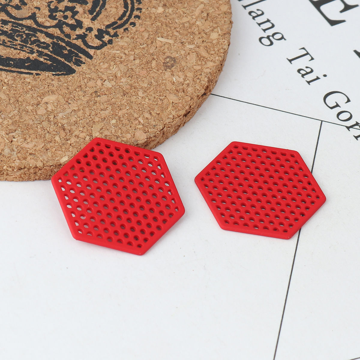 Imagen de Zamak Conectores de Araña Hexágono Rojo 28mm x 25mm, 10 Unidades