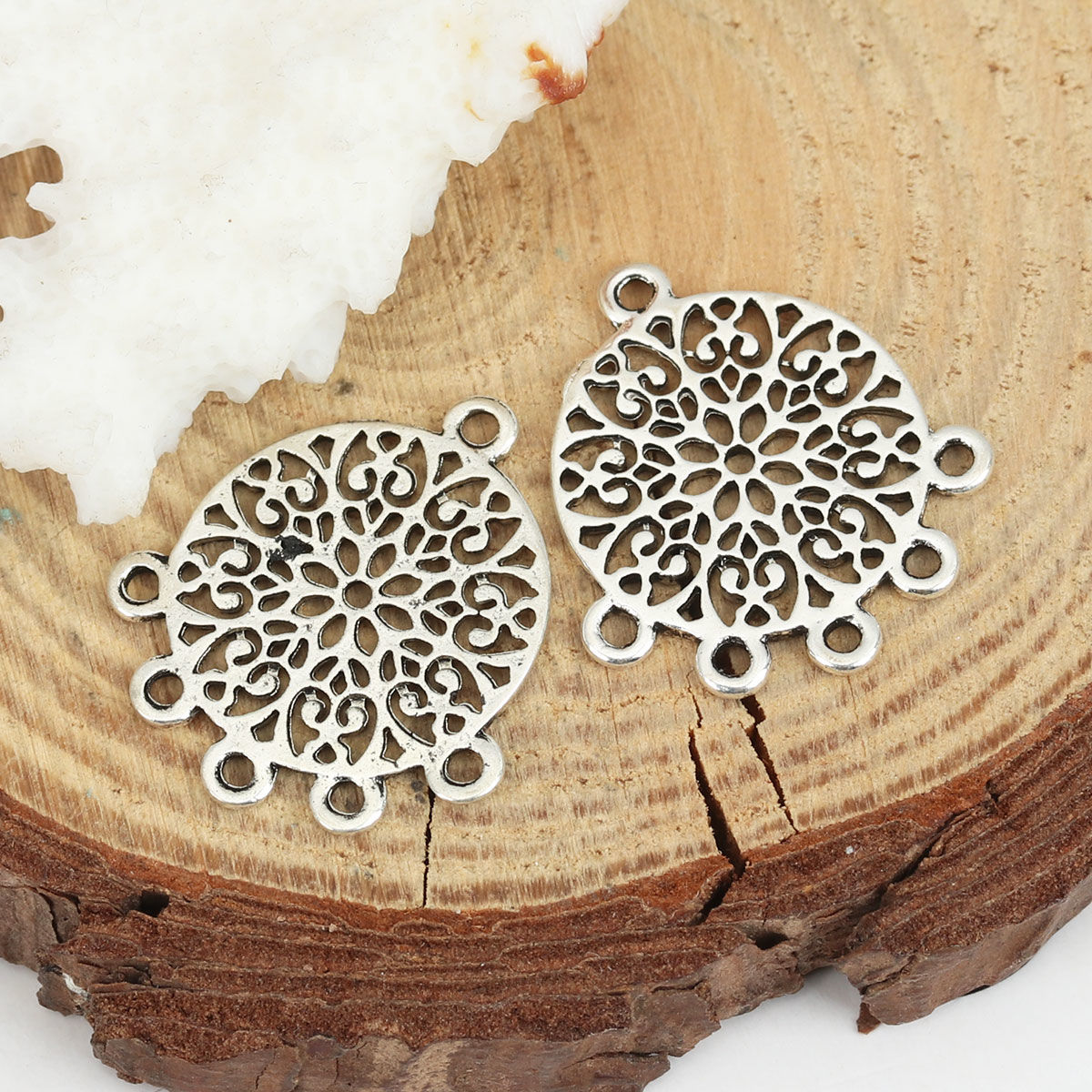 Imagen de Zamak Conectores Ronda Plata Antigua Filigrana 23mm x 21mm, 20 Unidades