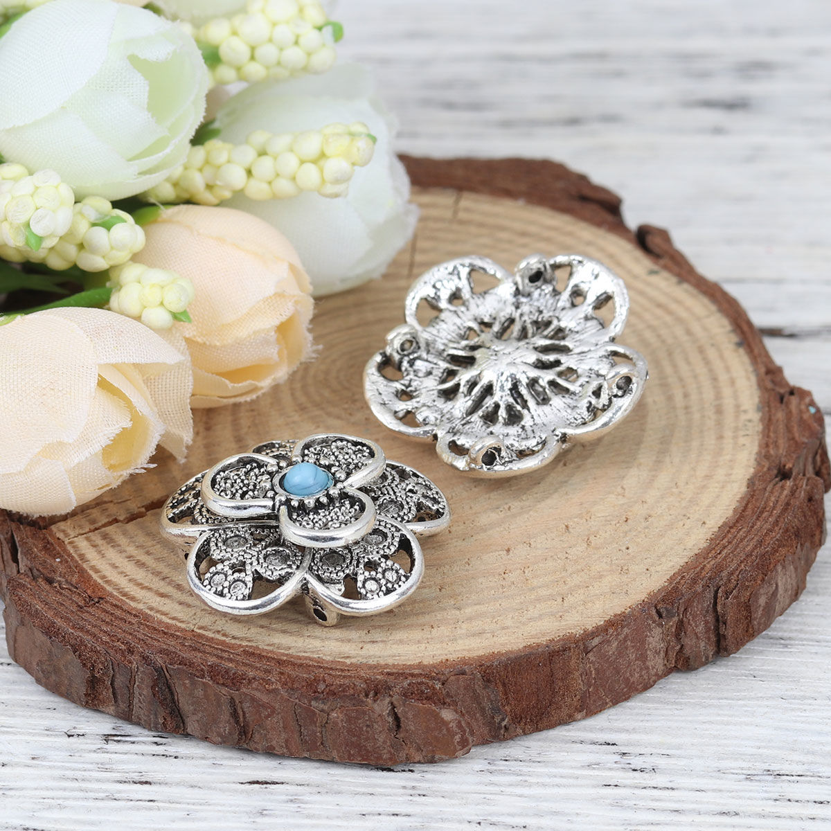 Imagen de Aleación de metal de Zinc + Acrílico Bohemia Conectores Flor Plata Antigua Verde Azul Hueco 26mm x 25mm, 5 Unidades