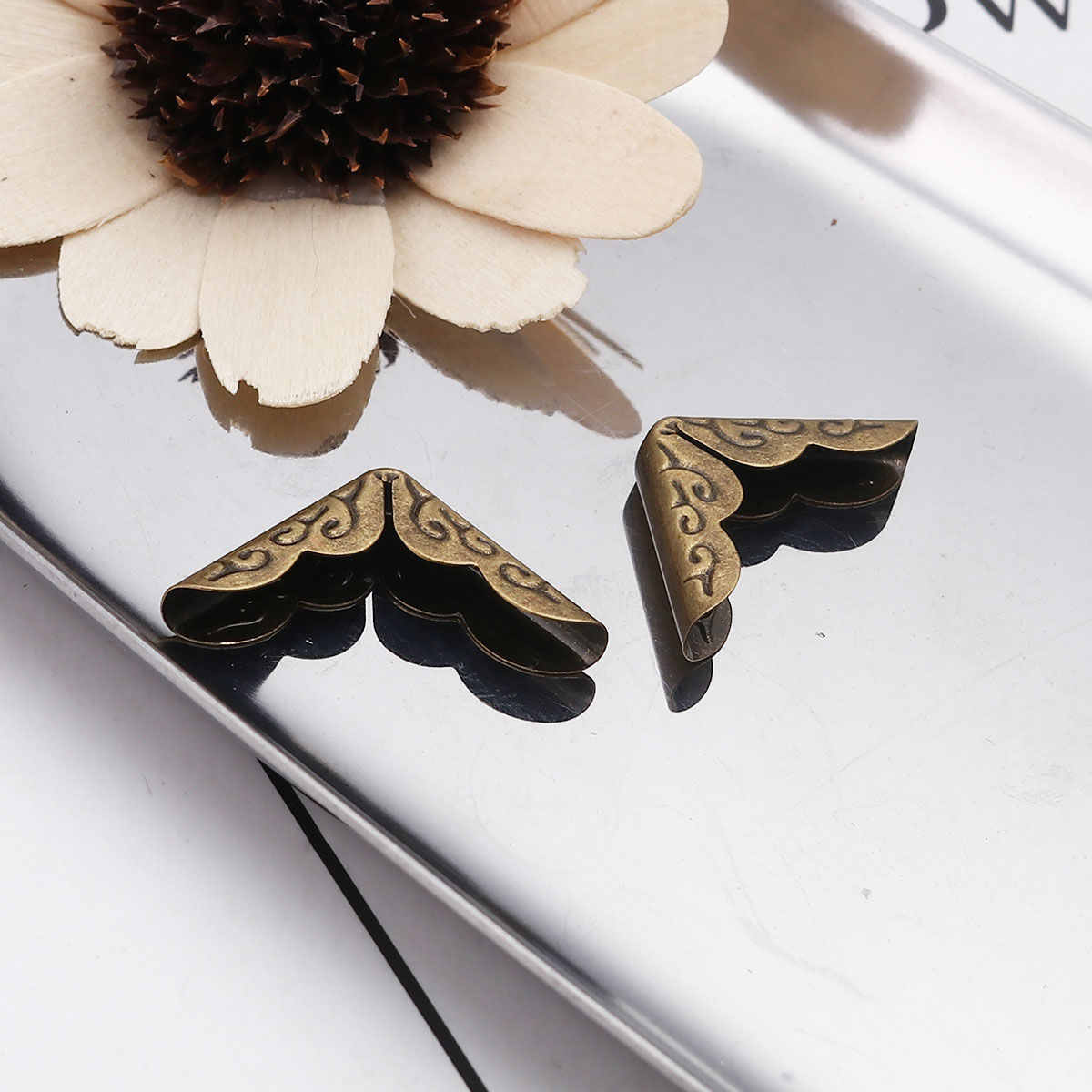 Picture of Iron Based Alloy Book Scrapbooking Albums Menus Folders Corner Protector Antique Bronze 21mm x 21mm, 100 PCs