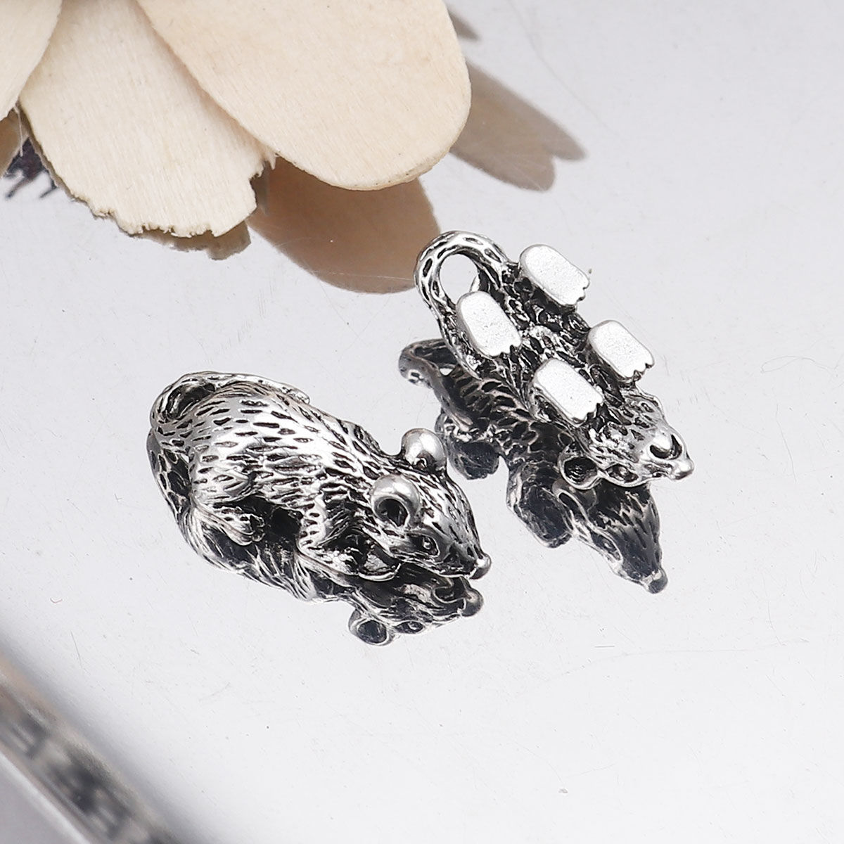Picture of Zinc Based Alloy 3D Charms Mouse Animal Antique Silver Color 19mm x 7mm, 10 PCs