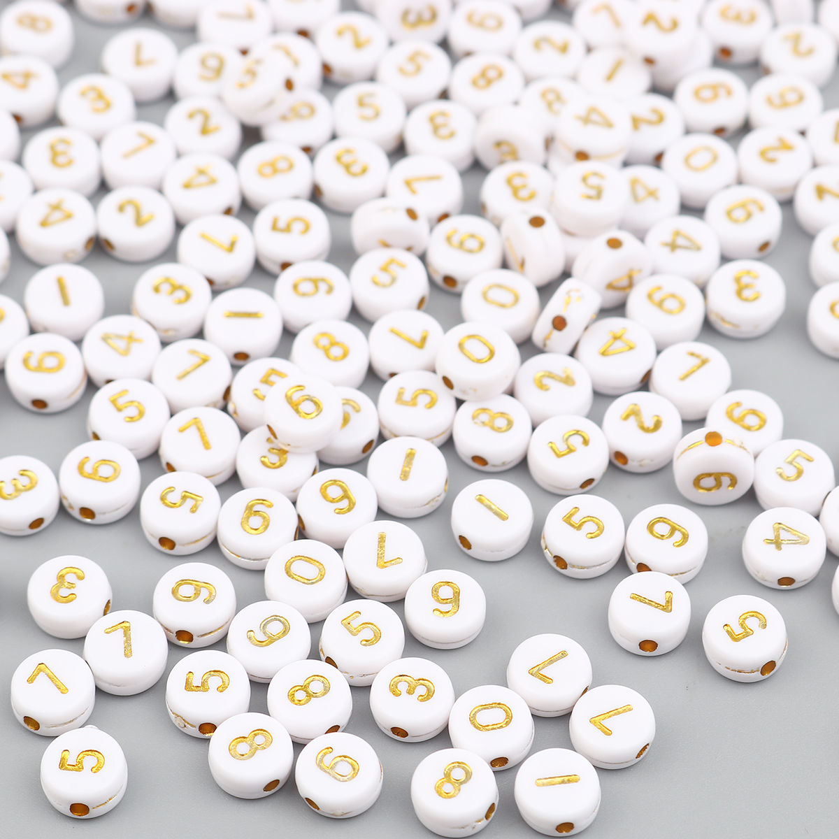 Imagen de Acrylic Beads Flat Round White & Golden Number Pattern About 7mm Dia., Hole: Approx 1.5mm, 500 PCs