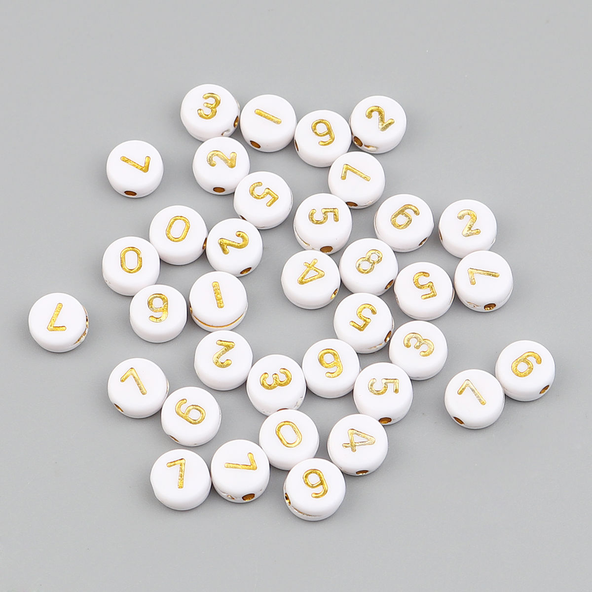 Imagen de Acrylic Beads Flat Round White & Golden Number Pattern About 7mm Dia., Hole: Approx 1.5mm, 500 PCs