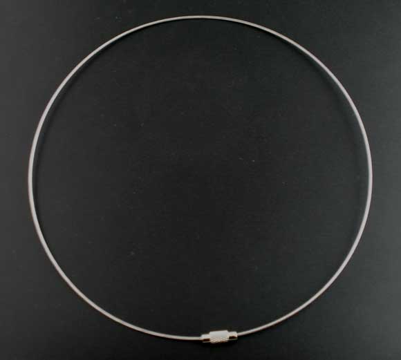 Imagen de Collares Cuello Anillo con Tornillo de Cierre Alambre de Acero de Gris 46cm de longitud, 10 Unidades
