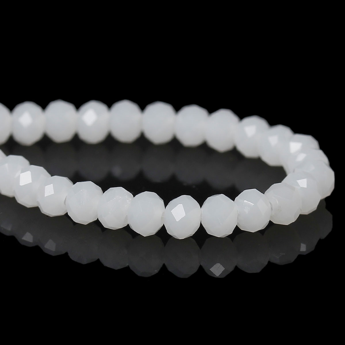 Imagen de Cuentas Flojas Vidrio Redondo Blanco Facetas Aprox 4mm x 3mm, Agujero: acerca de 0.5mm, 45cm(17 6/8") longitud, 2 Sartas(Aprox 145 Unidades/Sarta)