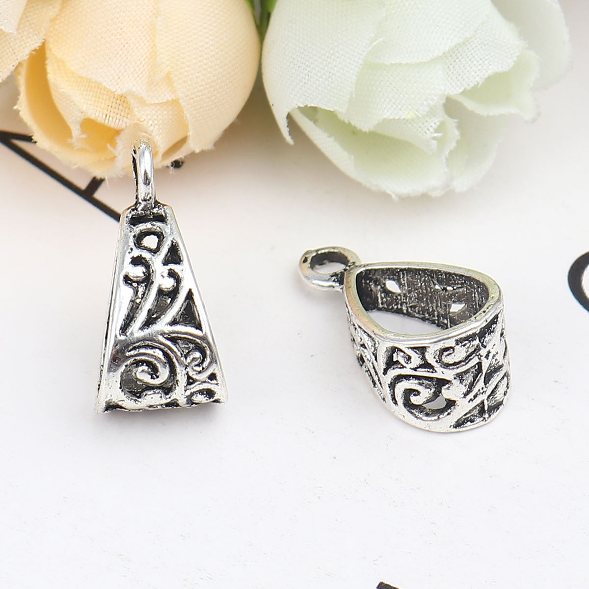 Изображение Zinc Based Alloy Bail Beads Triangle Antique Silver Color Hollow 20mm x 10mm, 50 PCs