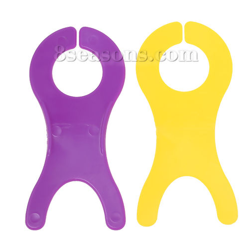 Picture of Plastic Winder Spools At Random 10.5cm(4 1/8") x 5.0cm(2"), 20 PCs