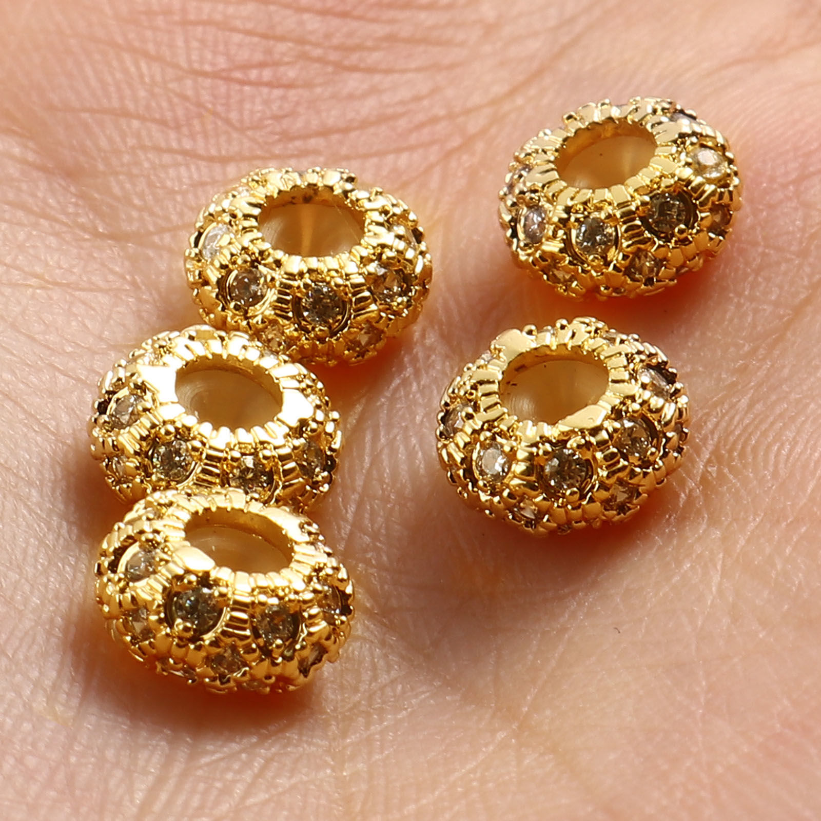 真鍮 スライドビーズ 18K リアルゴールドメッキ 円形 透明ラインストーン 約 8mm 直径 穴：約 1.5mm、 1 個 の画像