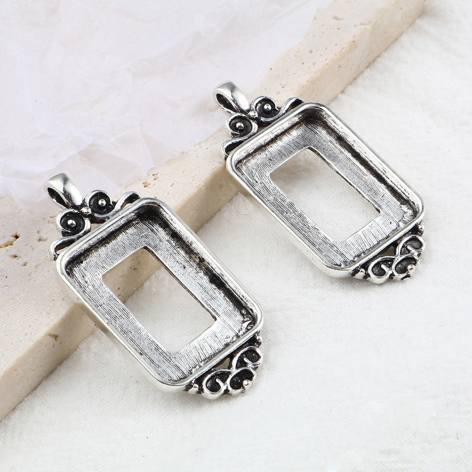 Picture of Zinc Based Alloy Cabochon Settings Pendants Rectangle Antique Silver Color Carved Pattern (Fits 25.5mm x 18.5mm) 45mm x 21mm, 5 PCs