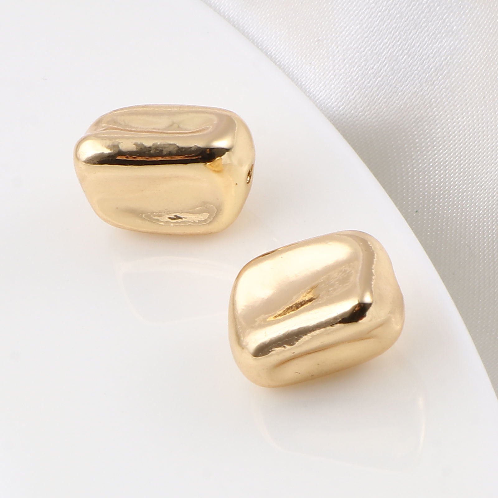 Picture of Brass Beads 18K Real Gold Plated Irregular About 14mm x 10mm, Hole: Approx 1.6mm, 2 PCs