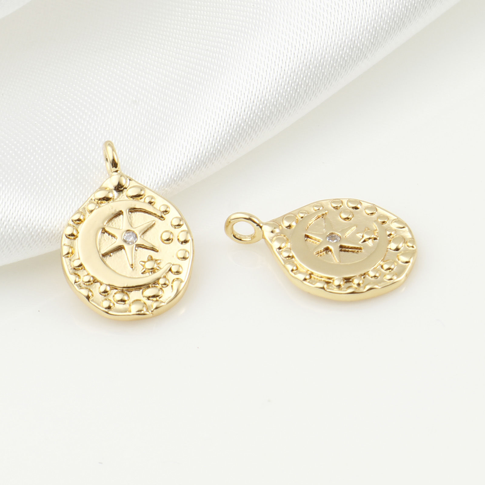 Imagen de Latón Galaxia Colgantes Charms Gota Oro Real Chapado Estrella Claro Circón Artificial 15mm x 10mm, 2 Unidades