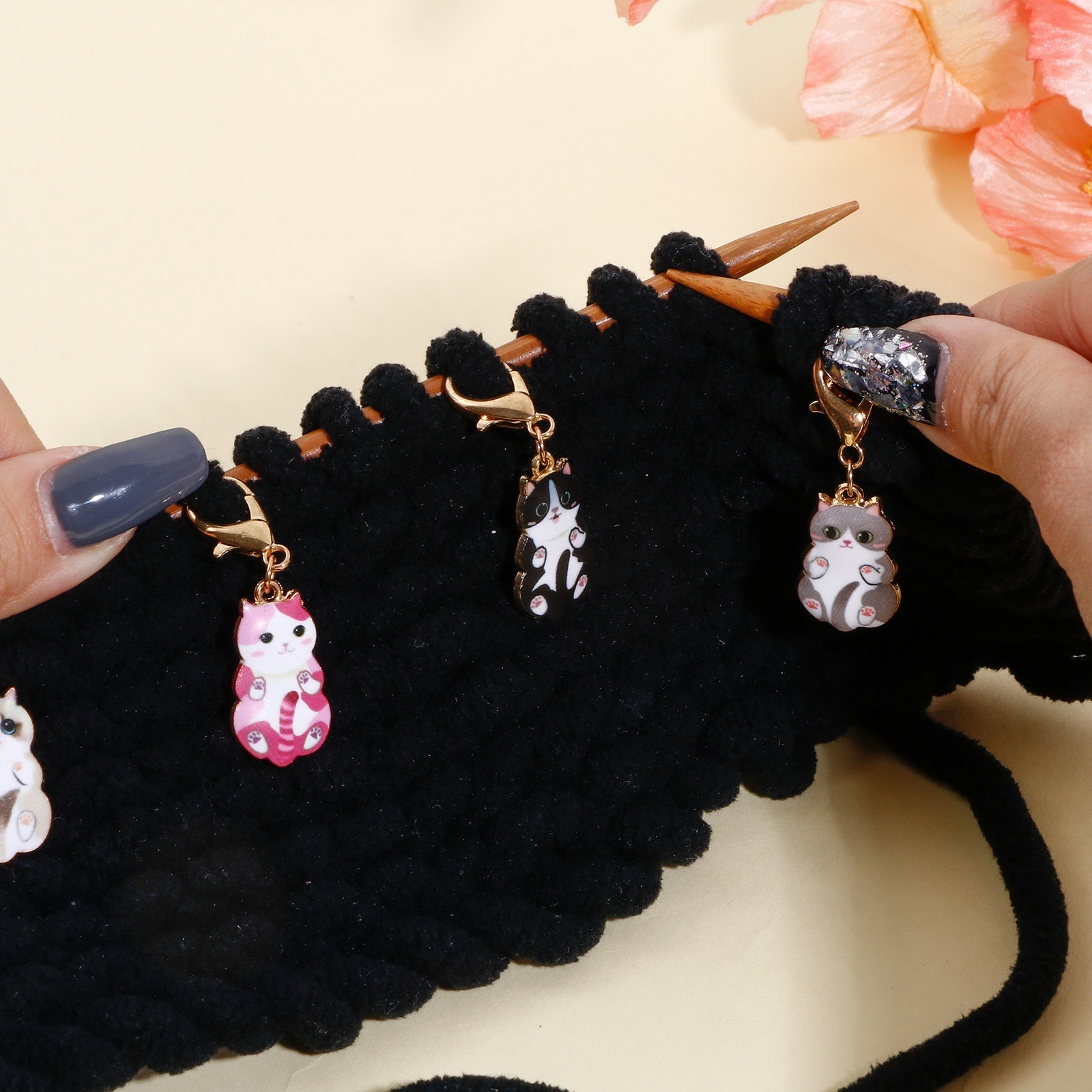 Bild von Zinklegierung Stricken Stitch Markers Katze Vergoldet Emaille 4.5cm x 1.4cm, 1 Set ( 6 Stücke/Set)