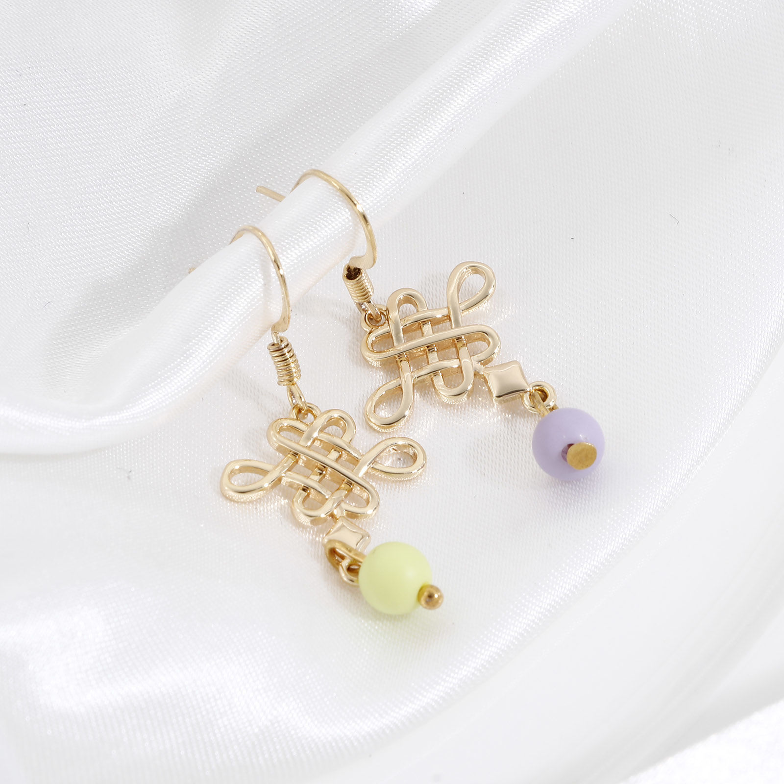 Imagen de Latón Conectores Dijes Colgantes Nudo 18K Oro Real Chapado 18mm x 17.5mm, 3 Unidades