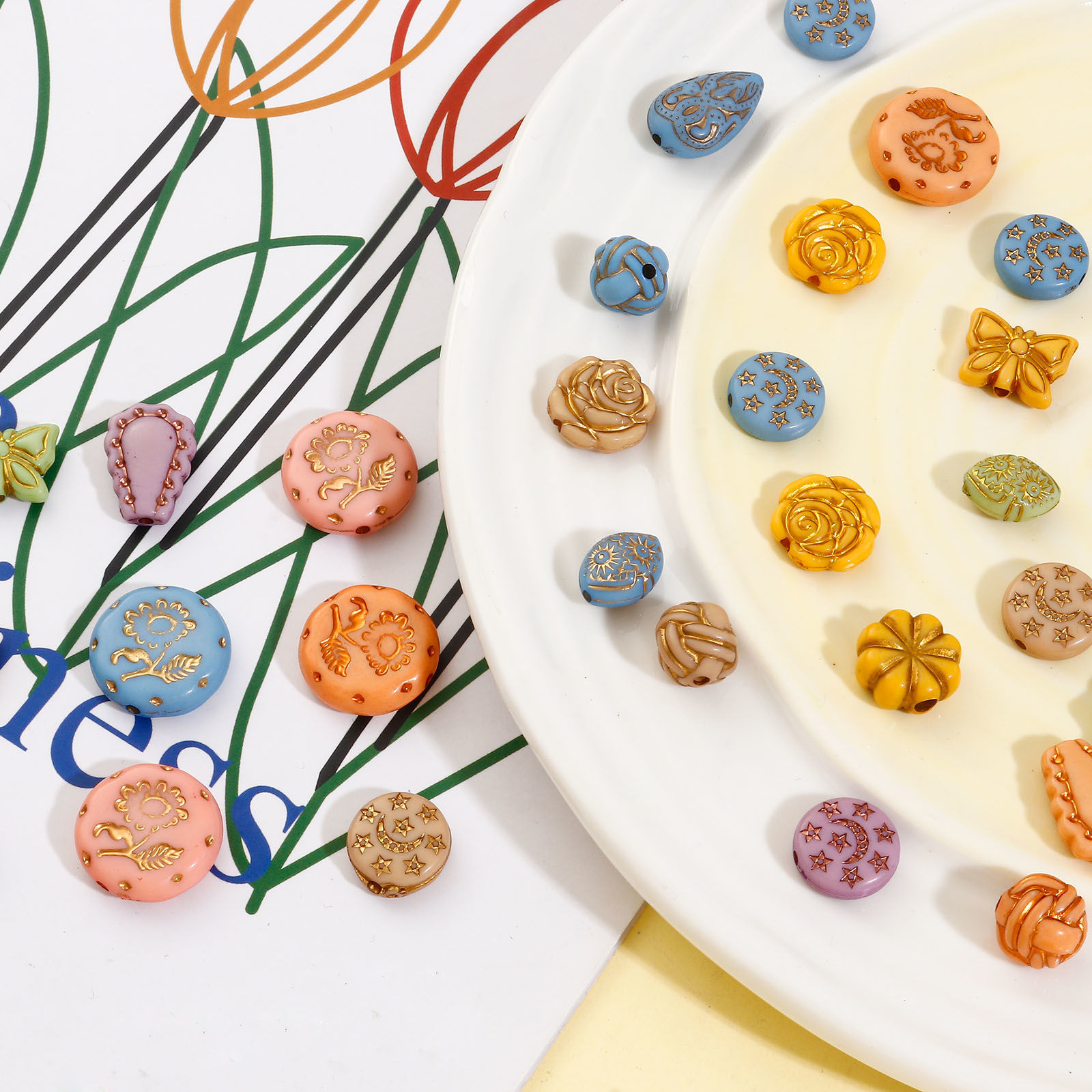 Picture of Acrylic Retro Beads For DIY Jewelry Making At Random Mixed Color Mixed Carved Pattern About 22x19mm - 10mm Dia., Hole: Approx 2.6mm-1.2mm, 100 PCs