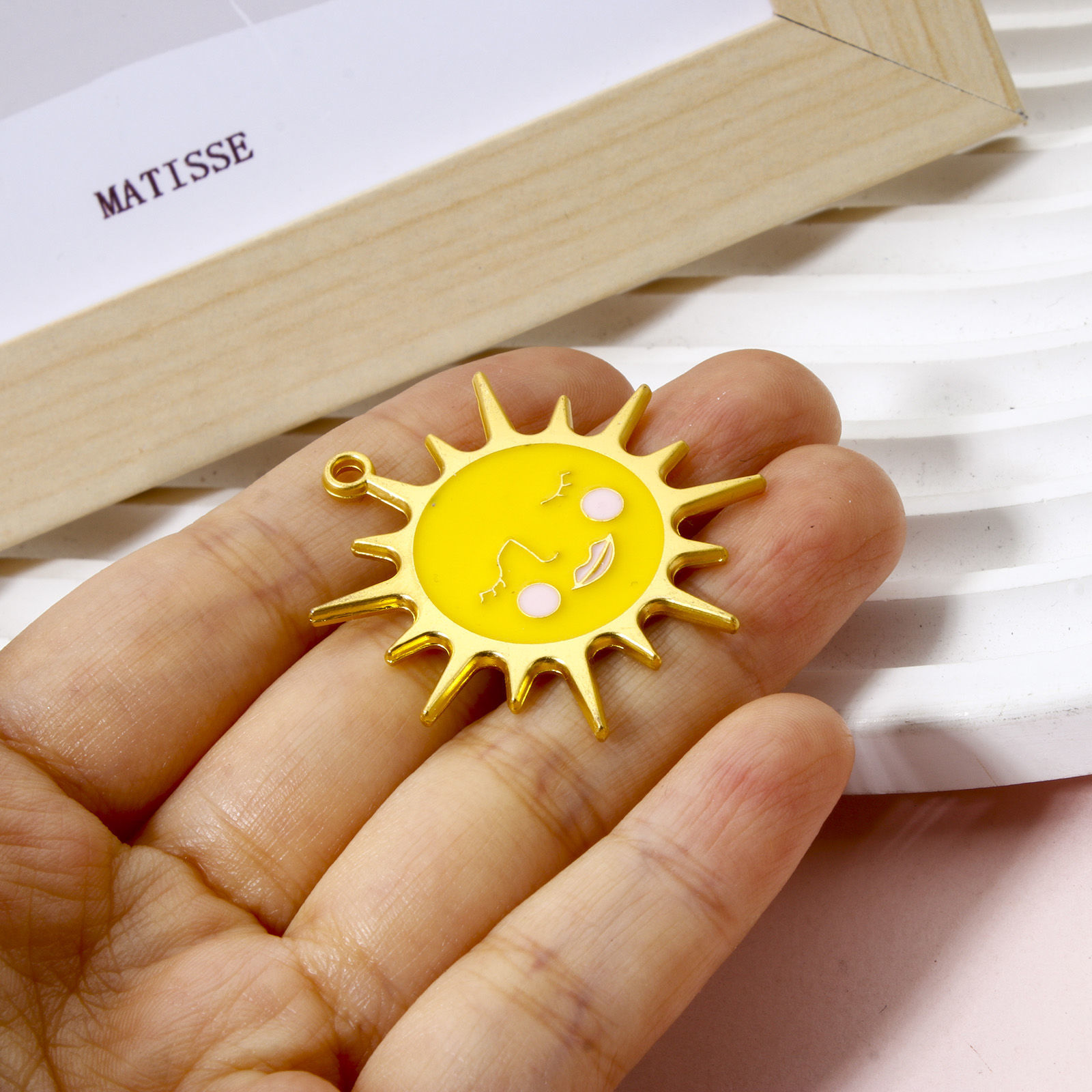Picture of 5 PCs Zinc Based Alloy Galaxy Pendants Matt Gold Yellow Sun Sun Face Enamel 3.8cm x 3.8cm
