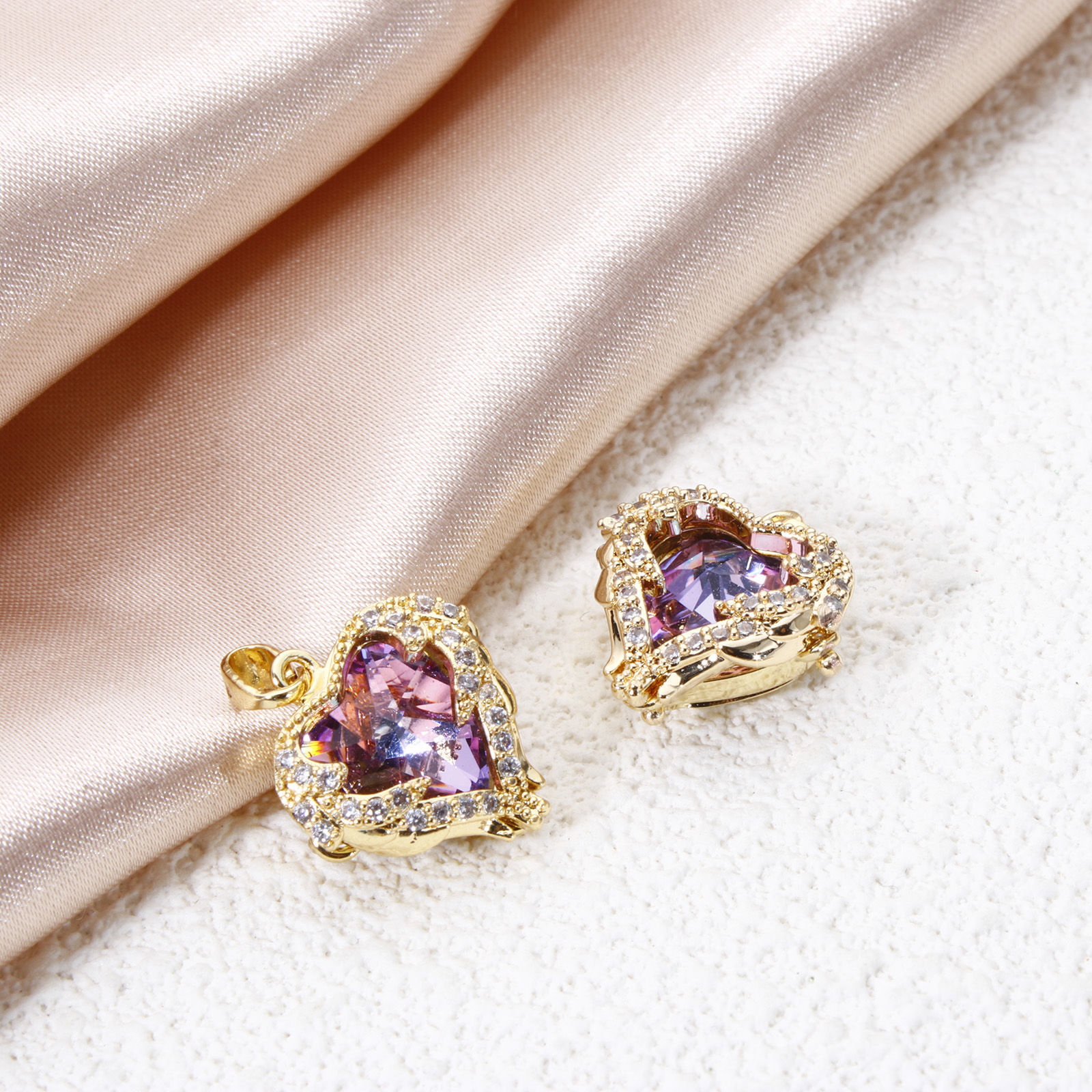 Imagen de 2 Unidades Latón & Vidrio día de San Valentín Colgantes Charms Chapado en Oro de 18K AB Color Corazón Claro Circón Artificial 21mm x 16mm