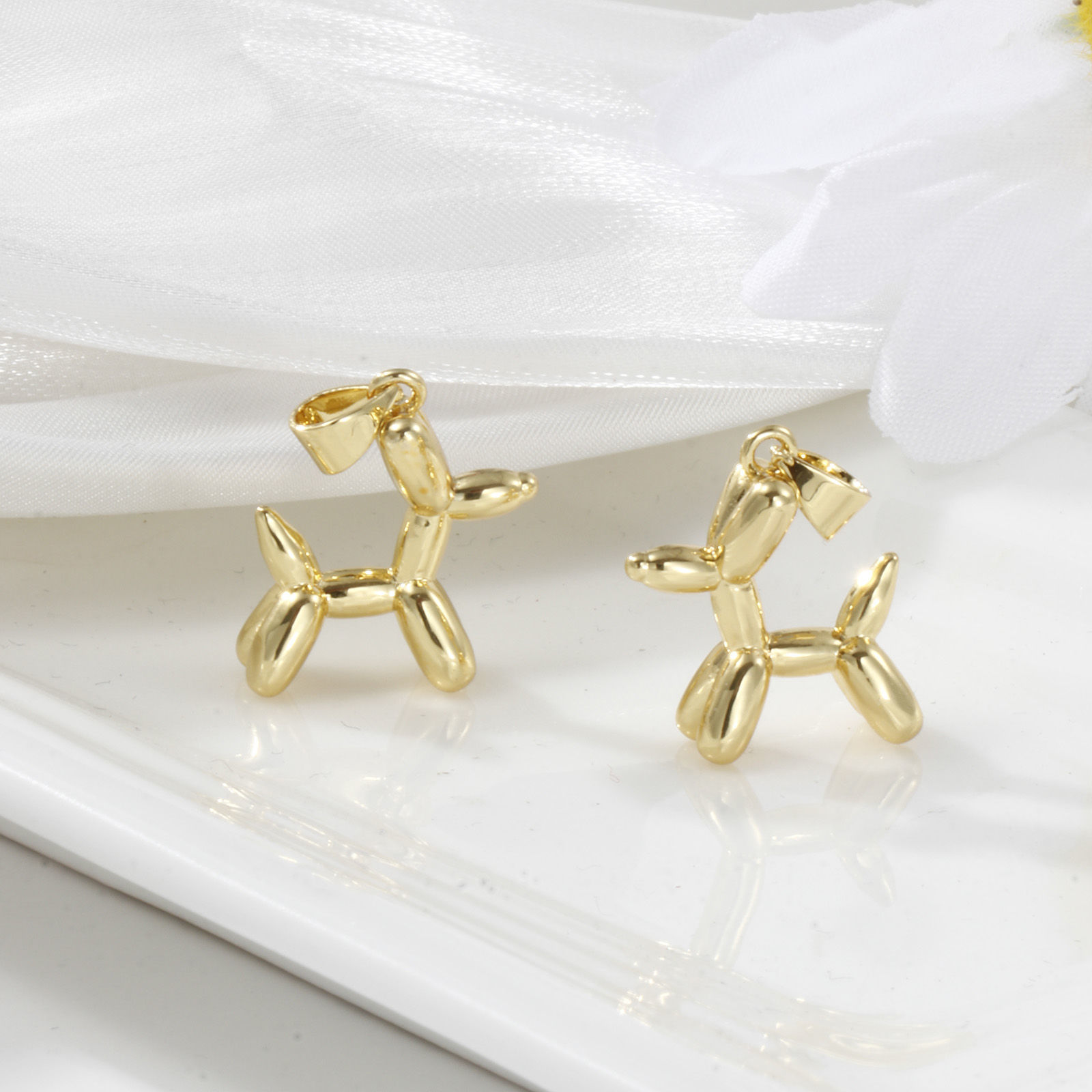 Picture of 2 PCs Brass Charm Pendant 18K Gold Plated Dog Animal 3D 23mm x 16mm
