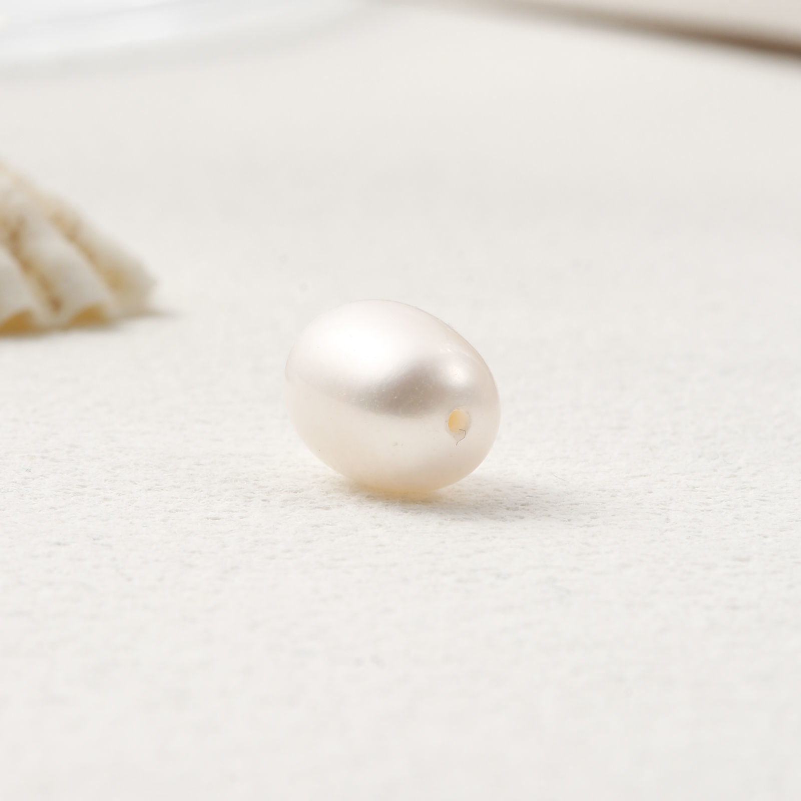 Picture of 1 Piece (Grade 2A) Natural Freshwater Cultured Pearl Beads For DIY Jewelry Making (Half Drilled) Oval White About 10mm x 8mm, Hole: Approx 0.8mm