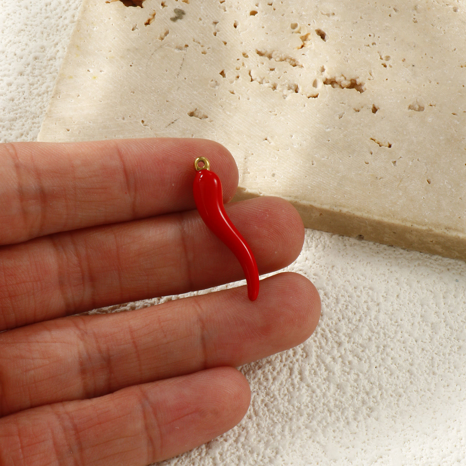 Immagine di 2 PCs Eco-friendly PVD Vacuum Plating Waterproof Anti-Tarnish Hypoallergenic 304 Stainless Steel Charms 18K Real Gold Plated Red Enamel Cornicello Italian Horn Chili 28mm x 6mm