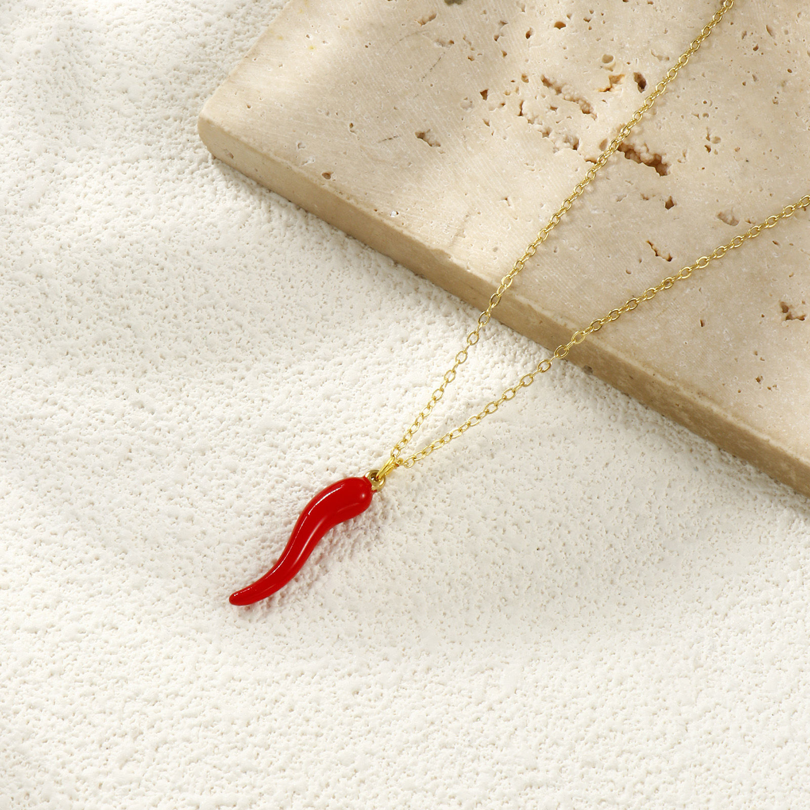 Immagine di 2 PCs Eco-friendly PVD Vacuum Plating Waterproof Anti-Tarnish Hypoallergenic 304 Stainless Steel Charms 18K Real Gold Plated Red Enamel Cornicello Italian Horn Chili 28mm x 6mm