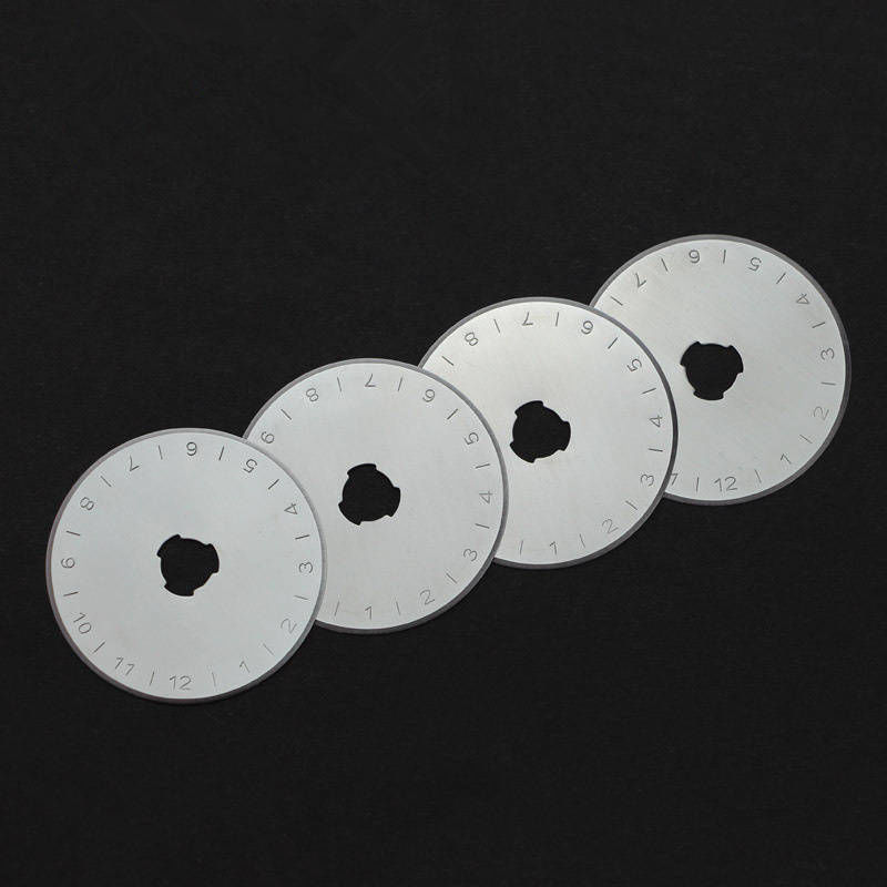 Bild von Sewing Tools Silver Tone 1 Piece