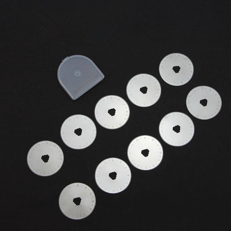 Bild von Sewing Tools Silver Tone 1 Piece