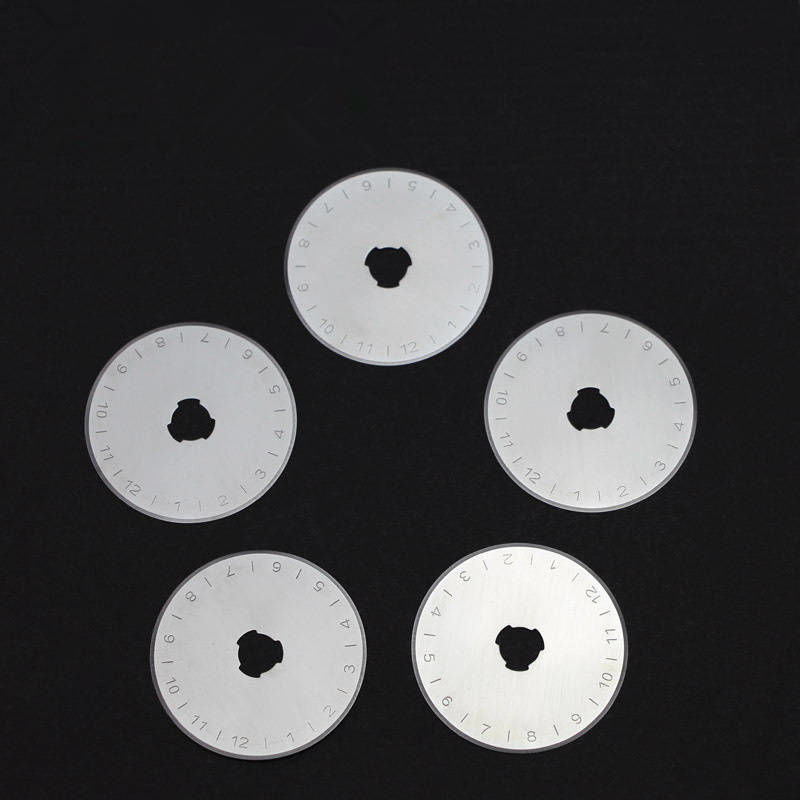 Bild von Sewing Tools Silver Tone 1 Piece