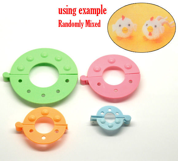 Image de 4 Tailles Outil Machine à Fabriquer des Pompons en Plastique Couleur au Hasard 5.1cm x3.5cm - 9.9cm x9cm, 1 Boîte(8 PCs)