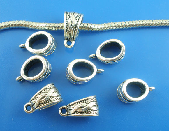 Bild von Zinklegierung European Stil Kaution Perlen Dreieck Geschnitzte Muster Antiksilber 14mm x 7mm , 30 Stück