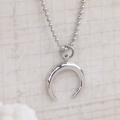 Imagen de Cobre Bohemia Collares Tono de Plata Luna Creciente 46cm longitud, 1 Unidad