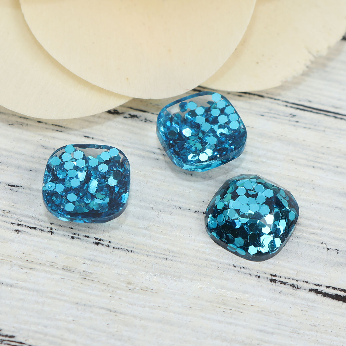 Bild von Harz Dom Cabochon Verzierung Trapez Blau Paillette 11mm x 10mm , 30 Stück
