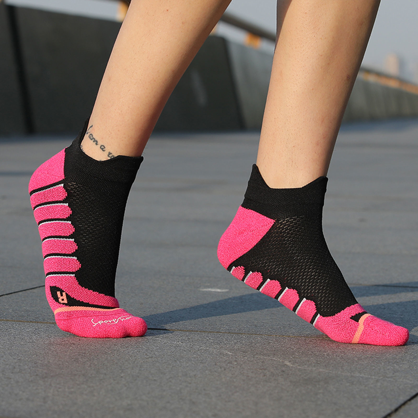 Imagen de Multifunction Non-slip Breathable Women's Sport Ankle Socks Stripe Size S（35-39）, 1 Pair