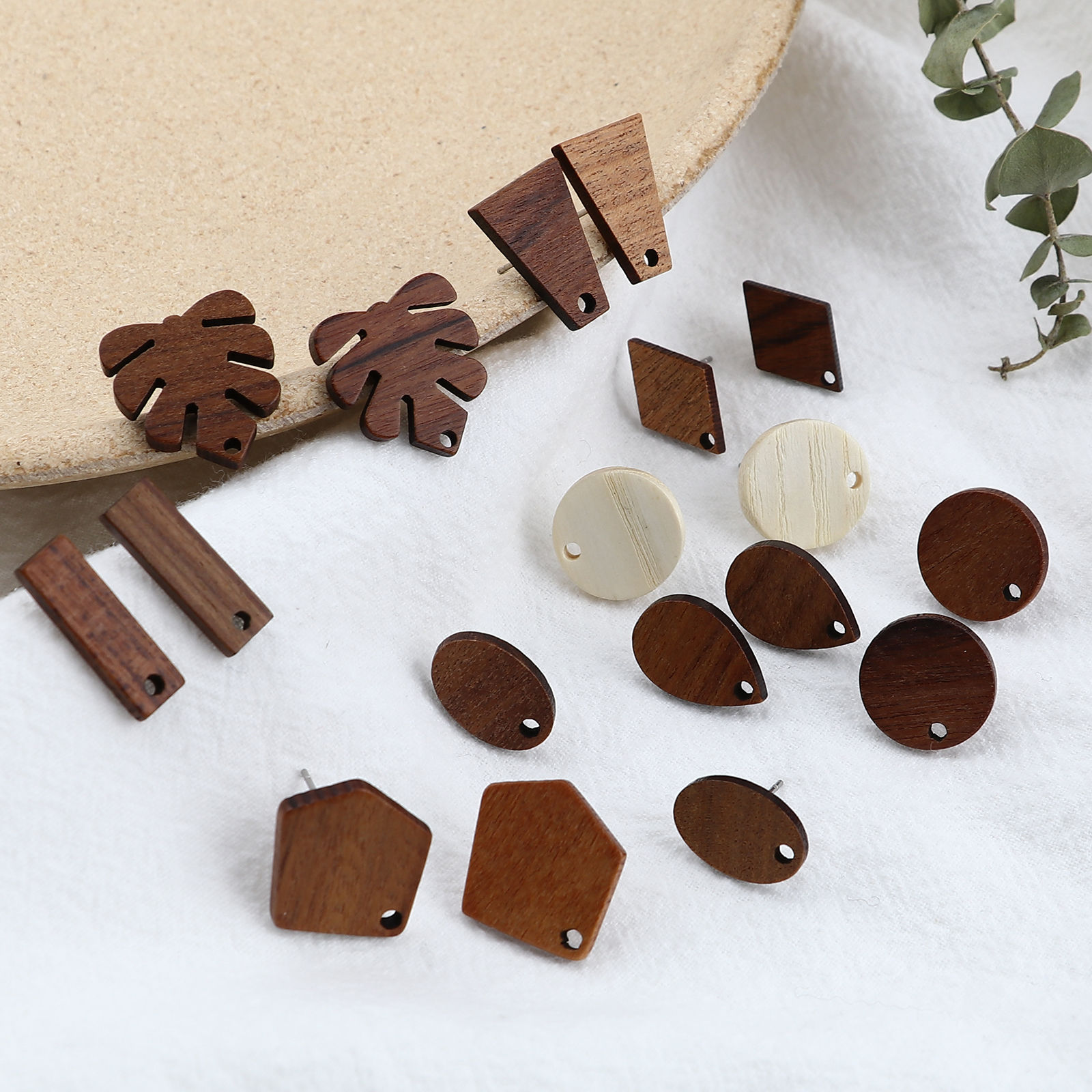 Bild von Natürliches Holz Ohrring Ohrstecker Zubehör M/Öse 10 Stück